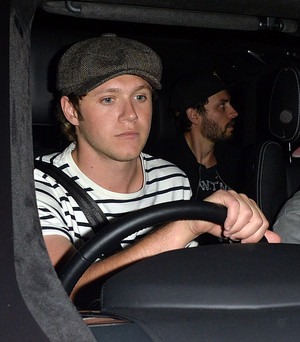  Niall out in London