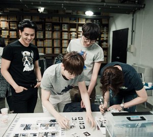  Behind theScenes of WINNER at Nii x HiLoo Photoshoot