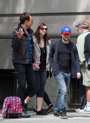  Daniel Radcliffe,Erin & Will Arnett Enjoying Outing in NewYork! (FB.com/DanielJacobRadcliffeFanClub)