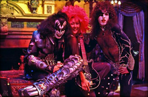  吻乐队（Kiss） ~Paul Lynde 万圣节前夕 Special…Hollywood, California ~October 20, 1976