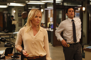  Kelli Giddish as Amanda Rollins in Law and Order: SVU - "Blood Brothers"