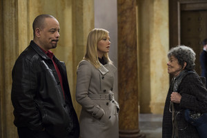  Kelli Giddish as Amanda Rollins in Law and Order: SVU - "Monster's Legacy"
