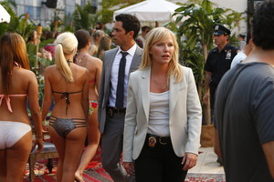  Kelli Giddish as Amanda Rollins in Law and Order: SVU - "Producer's Backend"