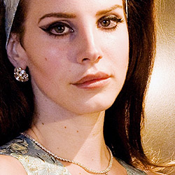  Lana Del Rey biểu tượng