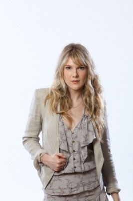  Lily Rabe