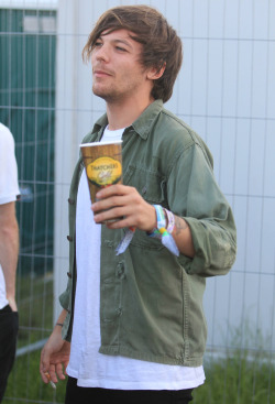  Louis at Glastonbury Festival