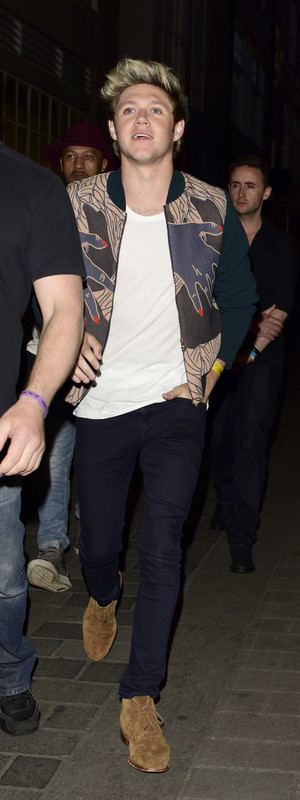  Niall Out in लंडन