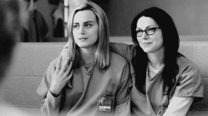  naranja is the New Black - Alex and Piper