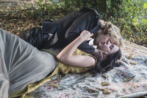 Reign "" (1x04) promotional picture