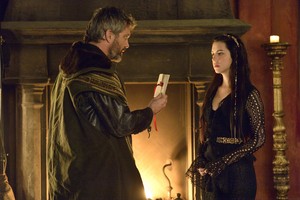  Reign "Long Live the King" (1x21) promotional picture