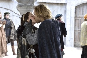 Reign "Long Live the King" (1x21) promotional picture