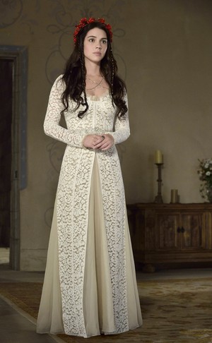  Reign "Snakes in the Garden" (1x02) promotional picture