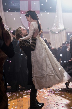 Reign "The Consummation" (1x13) promotional picture