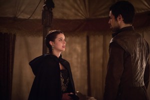 Reign "The Siege" (2x21) promotional picture