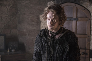  Theon Greyjoy in 'The Gift'