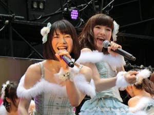 Yokoyama Yui and Okada Nana AKB48 Campaign Free Live in Osaka 2015