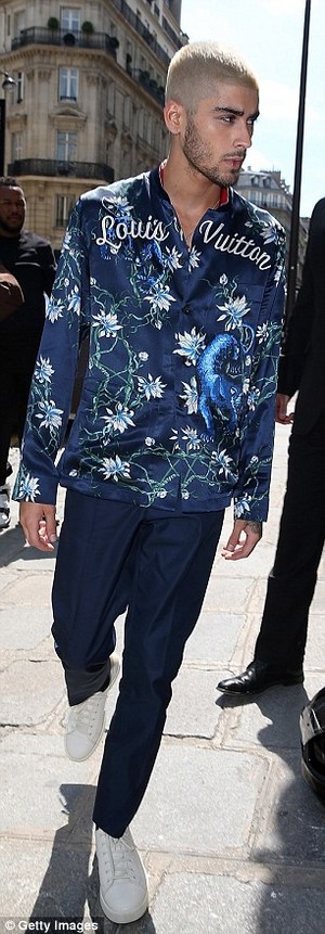  Zayn at Louis Vuitton menswear tampil