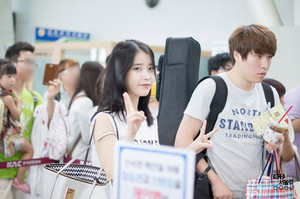  140831 IU at Gimpo Airport Leaving for Jeju
