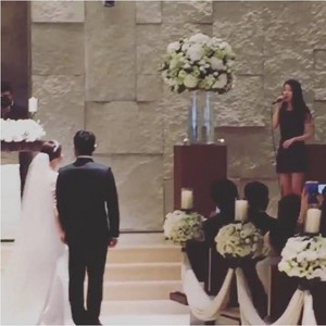  150711 ‪IU‬ singing at her manager's wedding