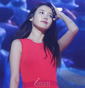150725 IU at DnF 10th Anniversary Party