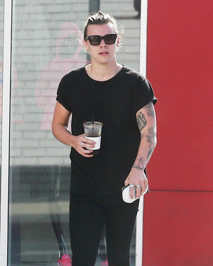  Harry out in Los Angeles