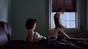  Jennifer Tilly as بنفشی, وایلیٹ in 'Bound'
