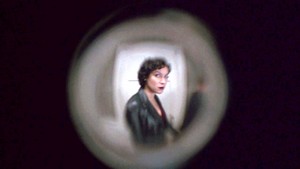  Jennifer Tilly as बैंगनी, वायलेट in 'Bound'