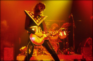 KISS ~Detroit, Michigan…December 20, 1974 (Michigan Palace-Hotter Than Hell Tour)