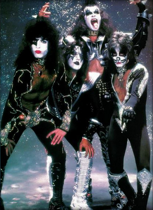 KISS ~NYC…April 9 1976 (Destroyer-Glitter Session)