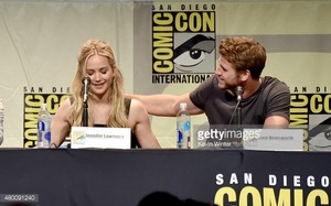  Liam and Jennifer Lawrence at Comic Con