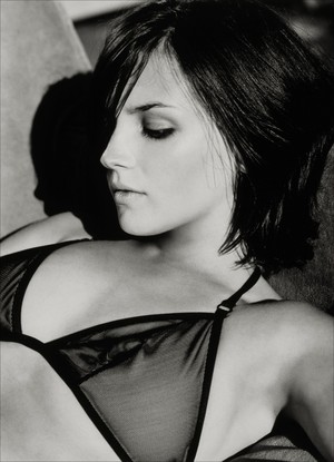  Rachael Leigh Cook - Bikini Magazine Photoshoot - 2001