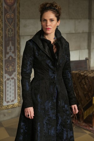  Reign "Forbidden" (2x15) promotional picture