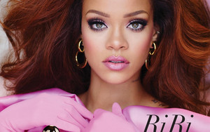  Rihanna for her new fragrance "Riri"