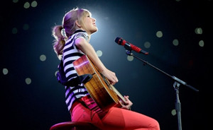 Taylor Swift     