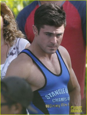  Zac Efron Leaves Little to the Imagination in Skintight Onesie