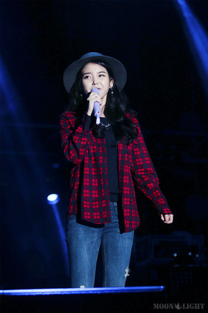  140921 IU at Melody Forest Camp концерт