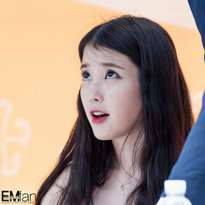  150426 आई यू at Mexicana Fansign Event