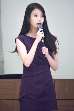  150711 IU at Manager’s Wedding