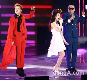  150813 IU（アイユー） at Infinity Challenge Festival with GD and Park Myungsoo