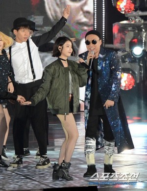  150813 IU（アイユー） at Infinity Challenge Festival with GD and Park Myungsoo