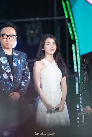  150813 iu at Infinity Challenge Song Festival with GD and Park Myungsoo