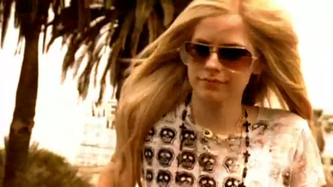 Girlfriend {Music Video} - Avril Lavigne Photo (38794048) - Fanpop