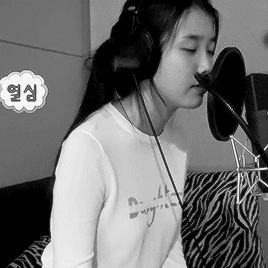  IU trying to record a rap