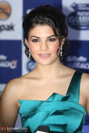  Jacqueline Fernandez gets all the attention at a gaming championship