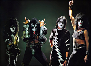  吻乐队（Kiss） ~Hilversum, Netherlands….November 25, 1982 (Creatures European Promo Tour)