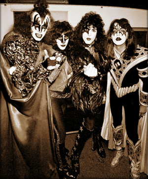  吻乐队（Kiss） ~Rome, Italy…August 29, 1980