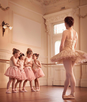  Little Ballerinas