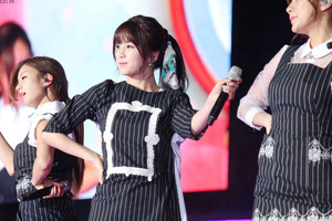  141019 APink at Changwon के पॉप Festival