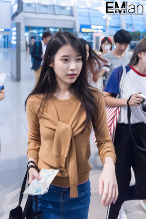  150828 아이유 at Incheon Airport Leaving for Shanghai