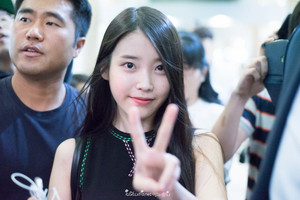 150830 IU at Incheon Airport back from Shanghai